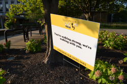 View a larger image of Finish Line Yard Sign