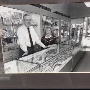 Sponsor Logo for Vassey & Hemphill Jewelers