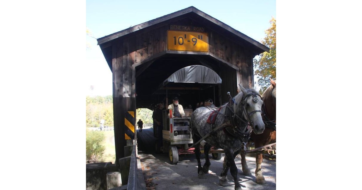 Covered Bridge Festival 5K, photo 2 of 4