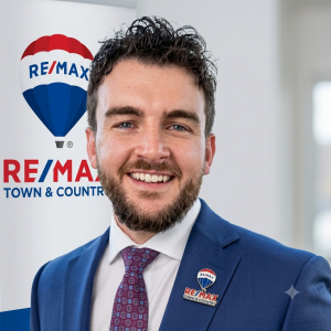Sponsor Logo for Daniel Hayes - Remax Town and Country