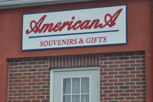 Sponsor Logo for Americana Souvenirs & Gifts