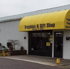 Sponsor Logo for Eddie's Trophies