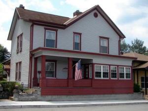 Sponsor Logo for Gillum House Bed & Breakfast