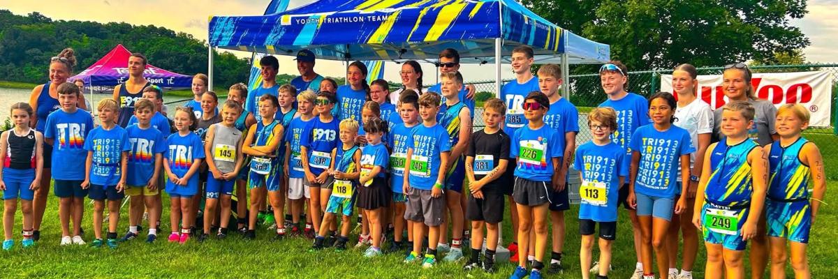 TRI913 Youth Triathlon Team banner