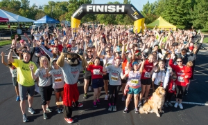 View 2021 Cougars Unleashed Homecoming Run in new tab