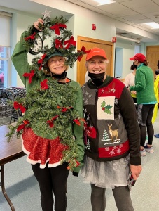 View Ugly Sweater 2023 in new tab