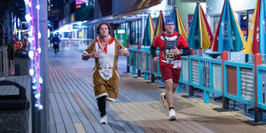 View Mid-Race in new tab