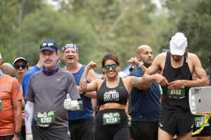View 8K Start - Black Bibs in new tab