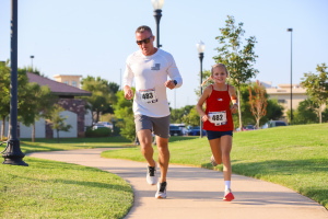 View 1 Mile and 5k Course Photos by Matt in new tab