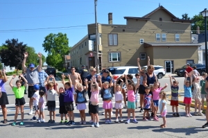 View Cheesecurd Race for the Littles in new tab