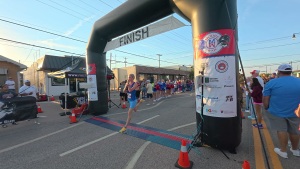 View Finish Line (Low-Res VidCaps) in new tab