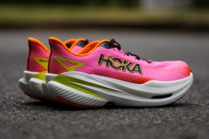 Fleet Feet | Hoka MachX 4x400 Challenge logo