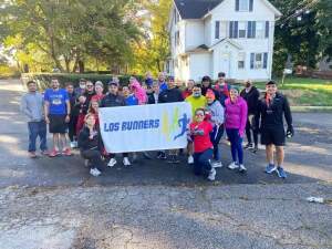 Los runners  and friends turkey trout logo