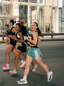 MIDTOWN MATCHA RUN logo