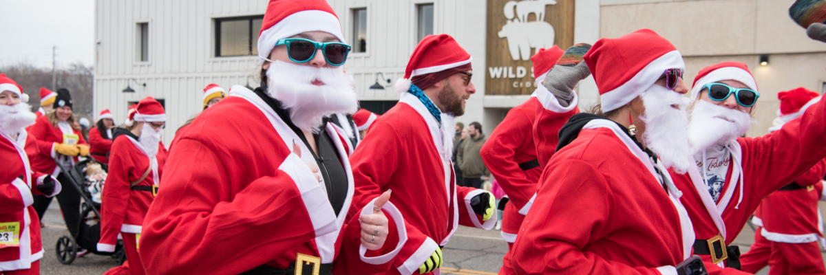 Wild Santa runners pre-race
