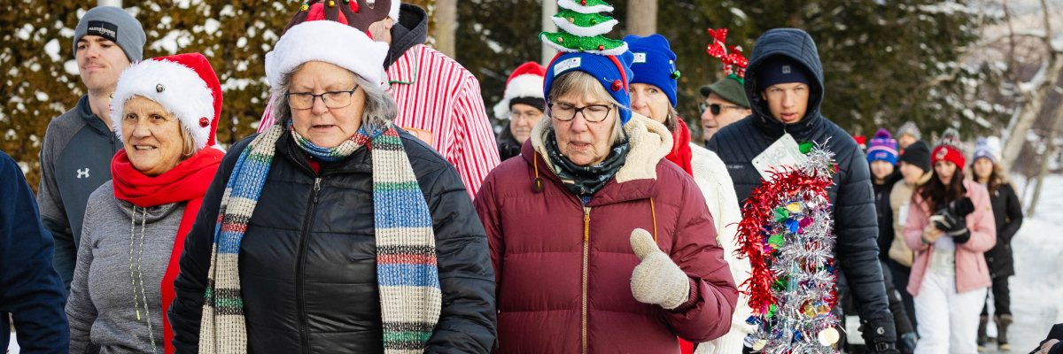 2025 Jingle Bell Run at the start line